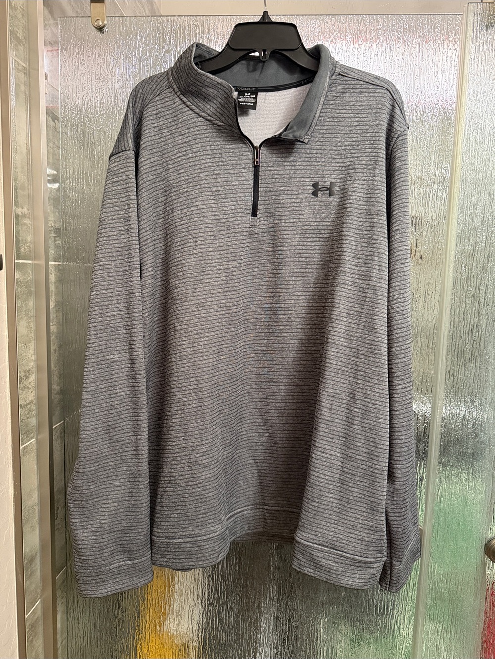 Under Armour Men’s Heather Gray 1/4 Zip Pullover